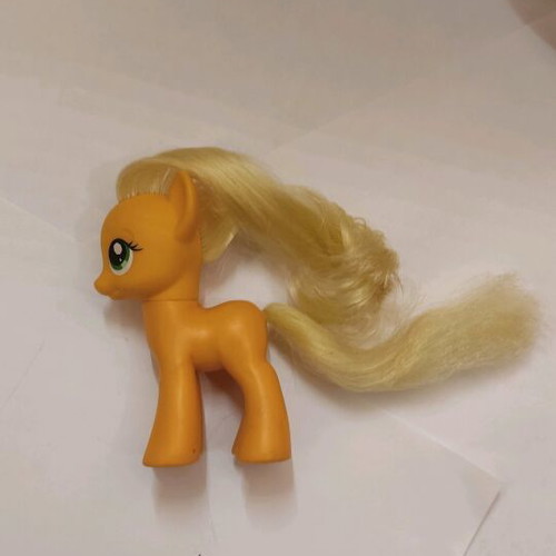My Little Pony Applejack figure used in good condition