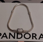 Pandora bracelet size 18 cm new, heart clasp with pave