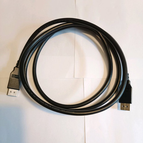 DisplayPort cable E344977-E like new, 1.8m length