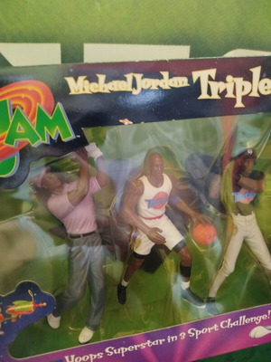 Michael Jordan 1996 Triple Play Space Jam action figure set