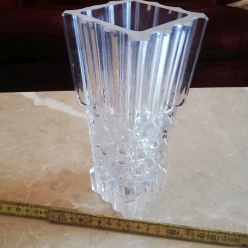 Crystal vase 22 cm like new