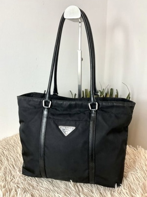 Prada black shoulder bag made of nylon and leather like new