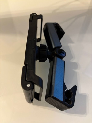 Mobile and tablet holder for car back seat like new, 7-12.9 inches