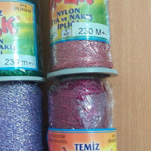 Lace threads new, set of 7 pieces