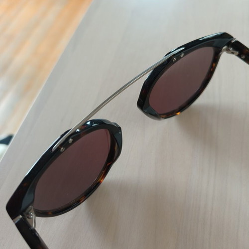 Brixton sunglasses like new, red and silver