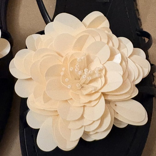 Zara Black Leather Sandals with Cream Flower Size 37 Like New