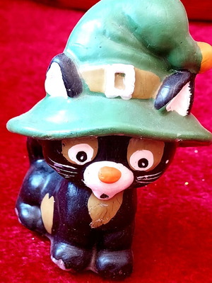 Vintage decorative candle black cat with green witch hat like new