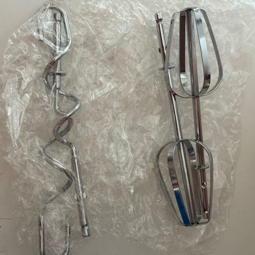 Hand Mixer new with two beaters and instructions
