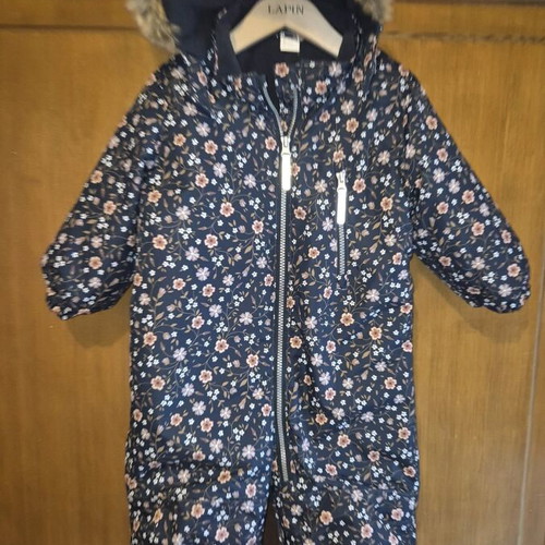 Snow suit padded jumpsuit for child up to 4 years like new