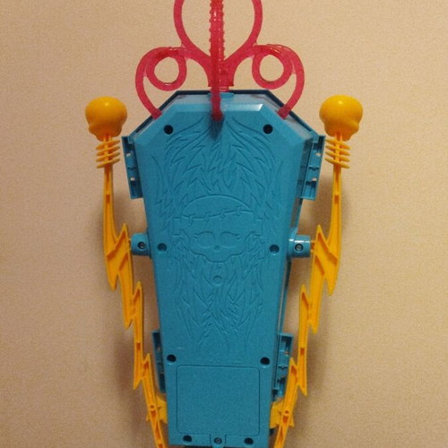 Monster High experiment chamber