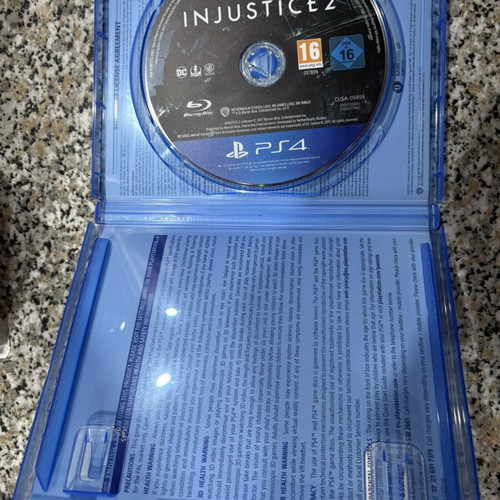 Injustice 2 PS4 game like new, fighting