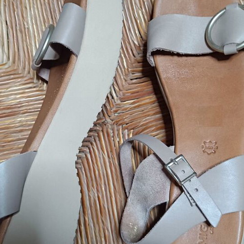Migato beige leather platform sandals size 41 like new