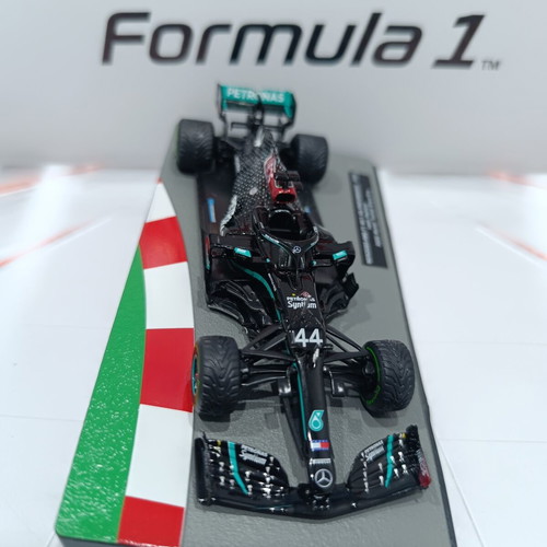 Mercedes-AMG F1 W11 EQ Performance 2020 Lewis Hamilton Turkish GP Winner 1:43 Diecast like new