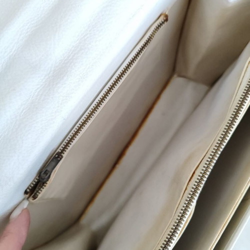 Vintage leather shoulder bag white, like new