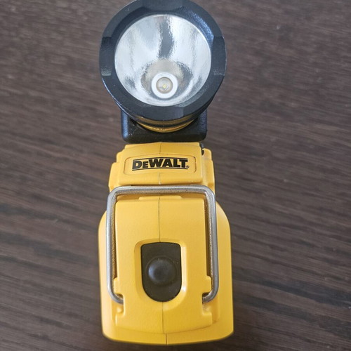 DeWalt DCL510 Compact Rechargeable LED Flashlight 12V Li-ion 130 Lumens without Charger