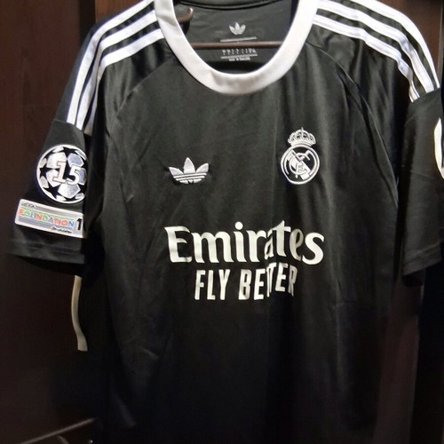 Real Madrid jersey away 2023 like new, size Large