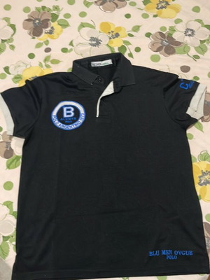 Blucover original polo shirt like new, size L