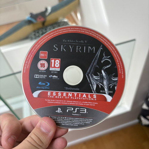 Skyrim game for PS3 and Windows, like new