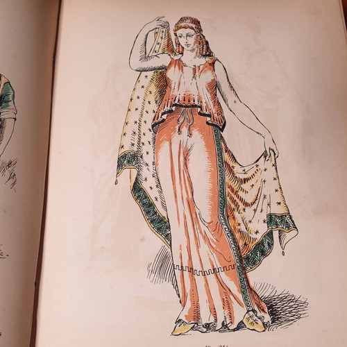 Historia Del Traje book used, history of ancient costumes