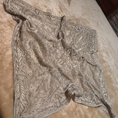 Silk embroidered tablecloth new 100x100