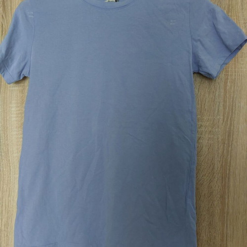 Stradivarius women's T-shirt medium blue cotton like new