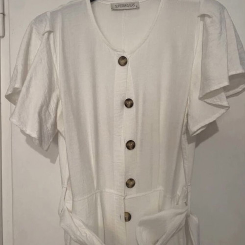 White linen one-piece with belt and straw buckle, new