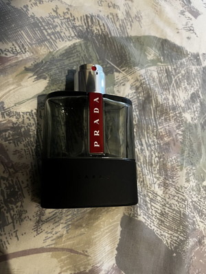 Prada Carbon empty bottle 100ml like new