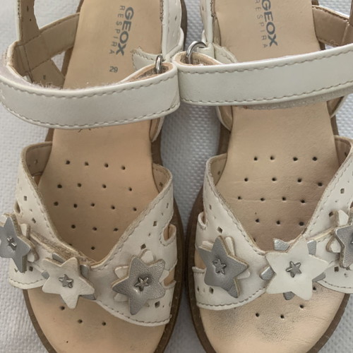 Geox sandals for girl size 29, worn lightly, white