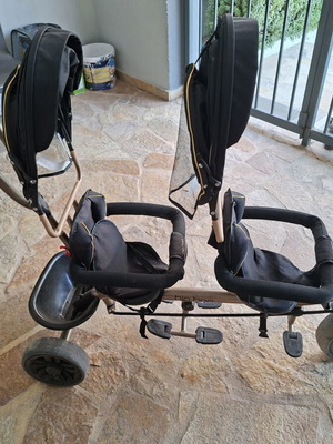 Chipolino tricycle for twins like new