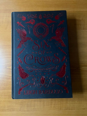 Six of Crows Collector's Edition hardcover used by Leigh Bardugo