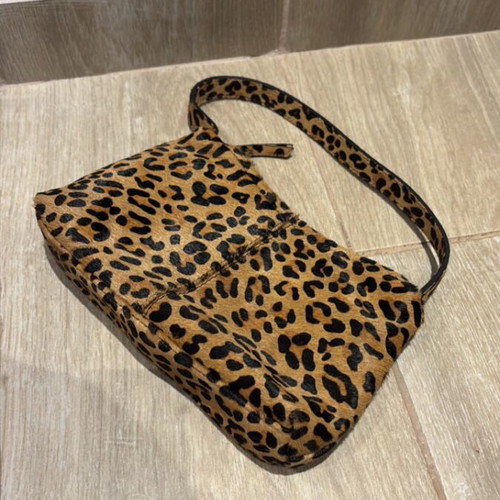 Leopard Zara handbag like new, leather