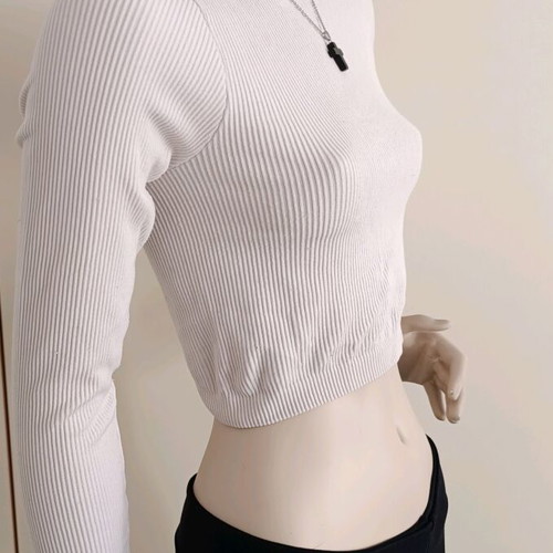 Stradivarius women's white crop top XS used