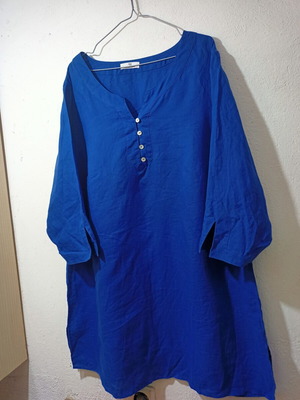 Peter Hahn linen tunic like new, size 52, blue