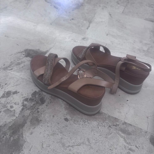 Sandals new gold brown size 38