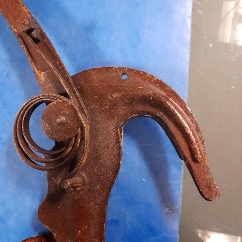 Antique branch cutting tool used, functional from 1936