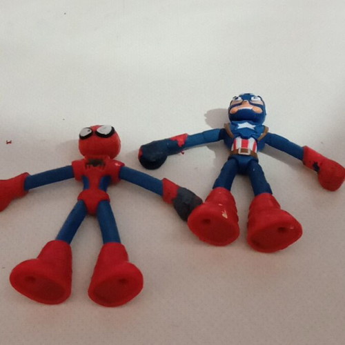 Play Doh Hasbro Spider-Man and Captain America figures two pieces used