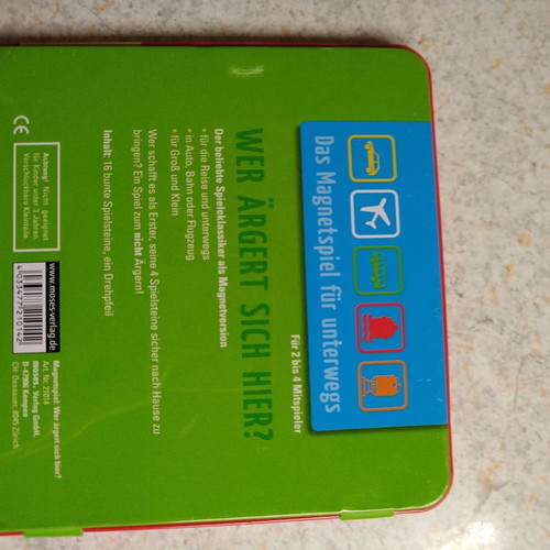 Travel board game in metal box like new
