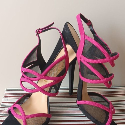 Vicenza sandals new, size 39, suede leather, black and pink