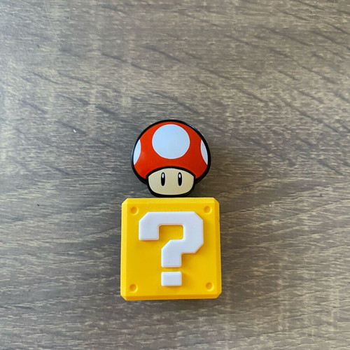 Super Mario kinder joy red marker new