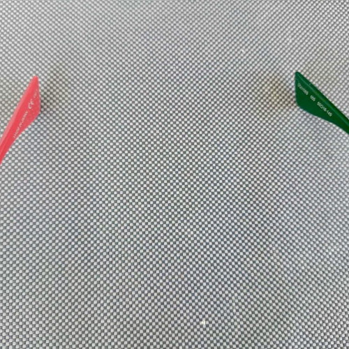 Gucci sunglasses like new, silver mirror lenses with green and red details