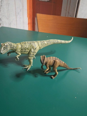 Δεινόσαυροι φιγούρες Schleich σαν καινούργιοι, βαριές