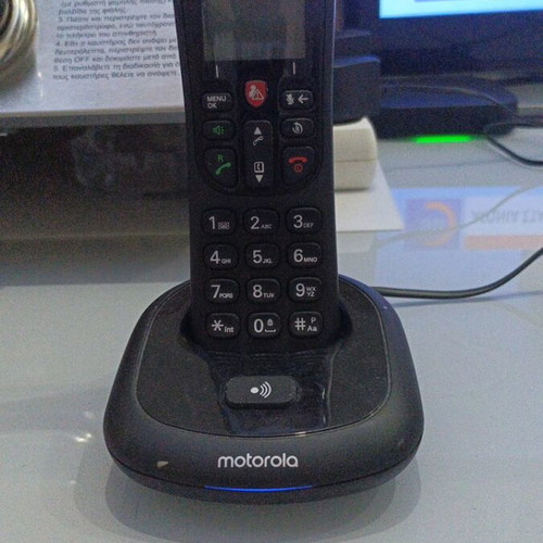 Motorola CD4001 cordless home phone like new, DECT technology