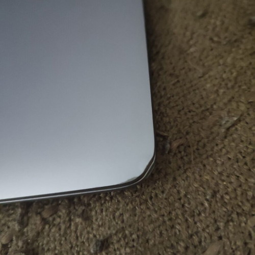 Macbook Air 2020 M1 8GB 256GB used with charger