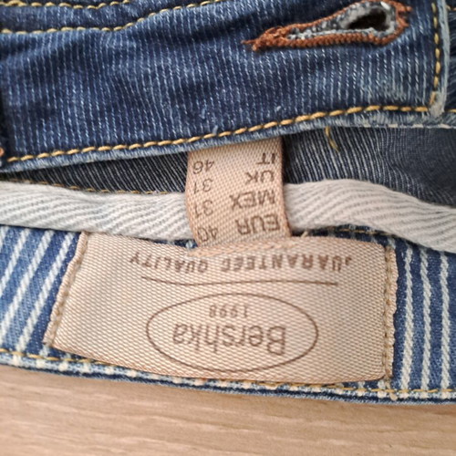 Bershka short jeans, blue, size M