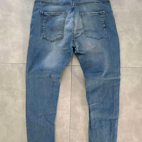 Pull and Bear jeans size 31 like new, blue