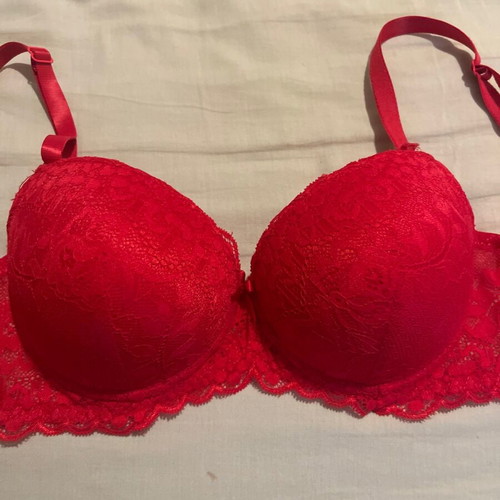 Bra 85B with full padding red new