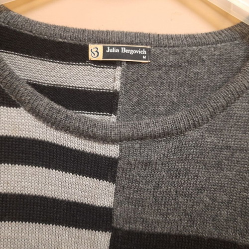 Julia Bergovich long sweater gray like new