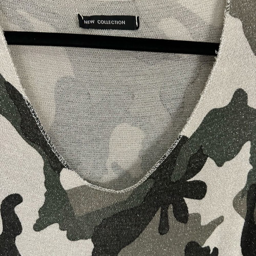 New Look camouflage blouse like new with silver detail