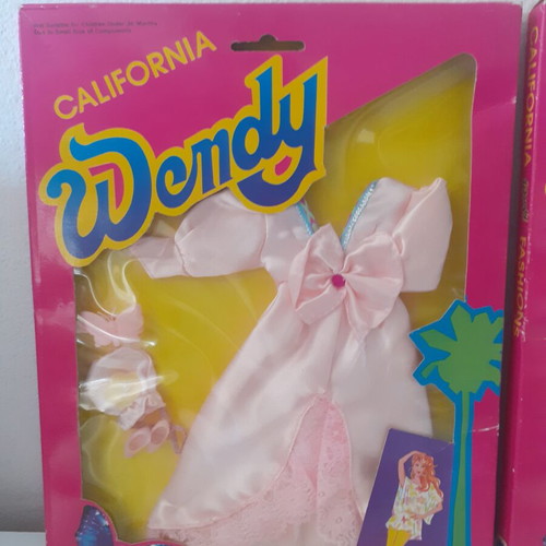 Wendy doll dress sets, closed, both together