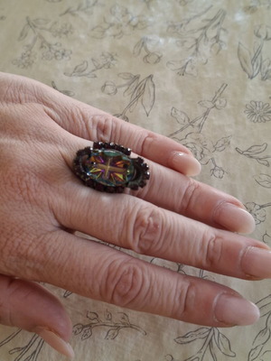 Artwear Dimitriadis statement ring with iridescent crystal, like new